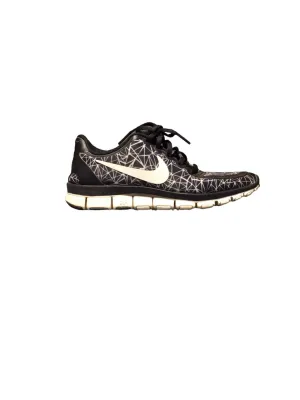 NIKE Women Sneakers Regular fit in Black - 7.5